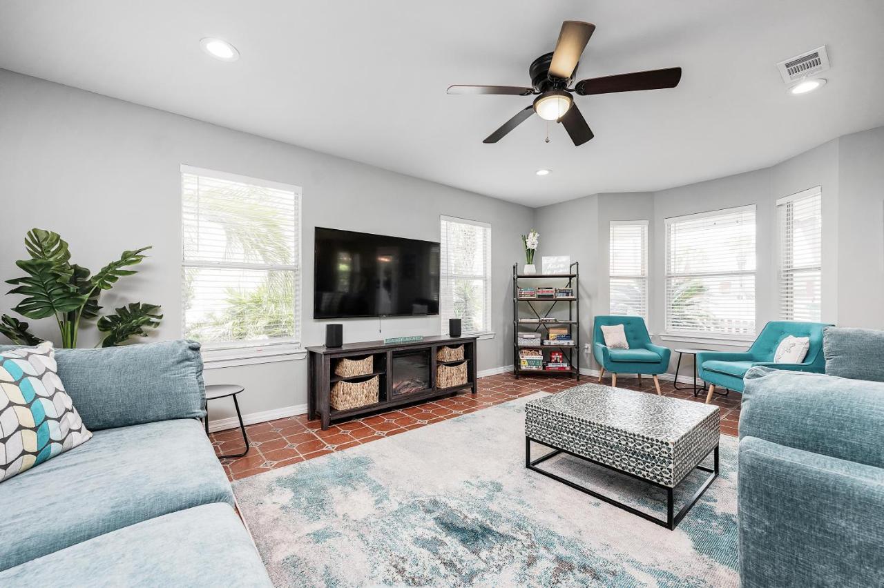 Private Beach Access, Fenced Yard & Pet Friendly, Pool, Cabana Life Beach House Destin Kültér fotó