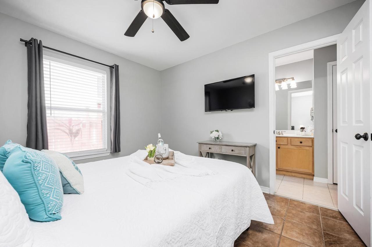 Private Beach Access, Fenced Yard & Pet Friendly, Pool, Cabana Life Beach House Destin Kültér fotó