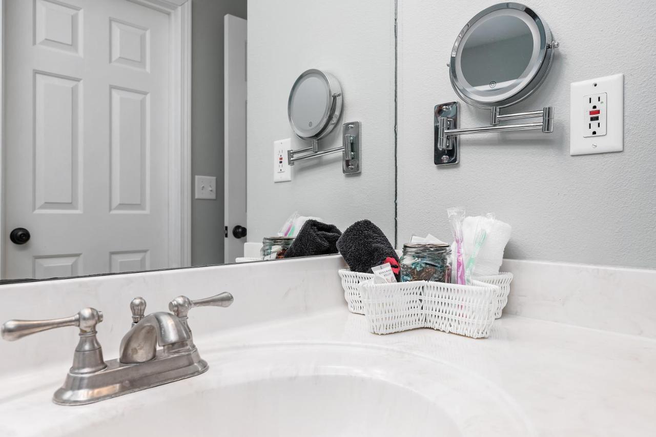 Private Beach Access, Fenced Yard & Pet Friendly, Pool, Cabana Life Beach House Destin Kültér fotó